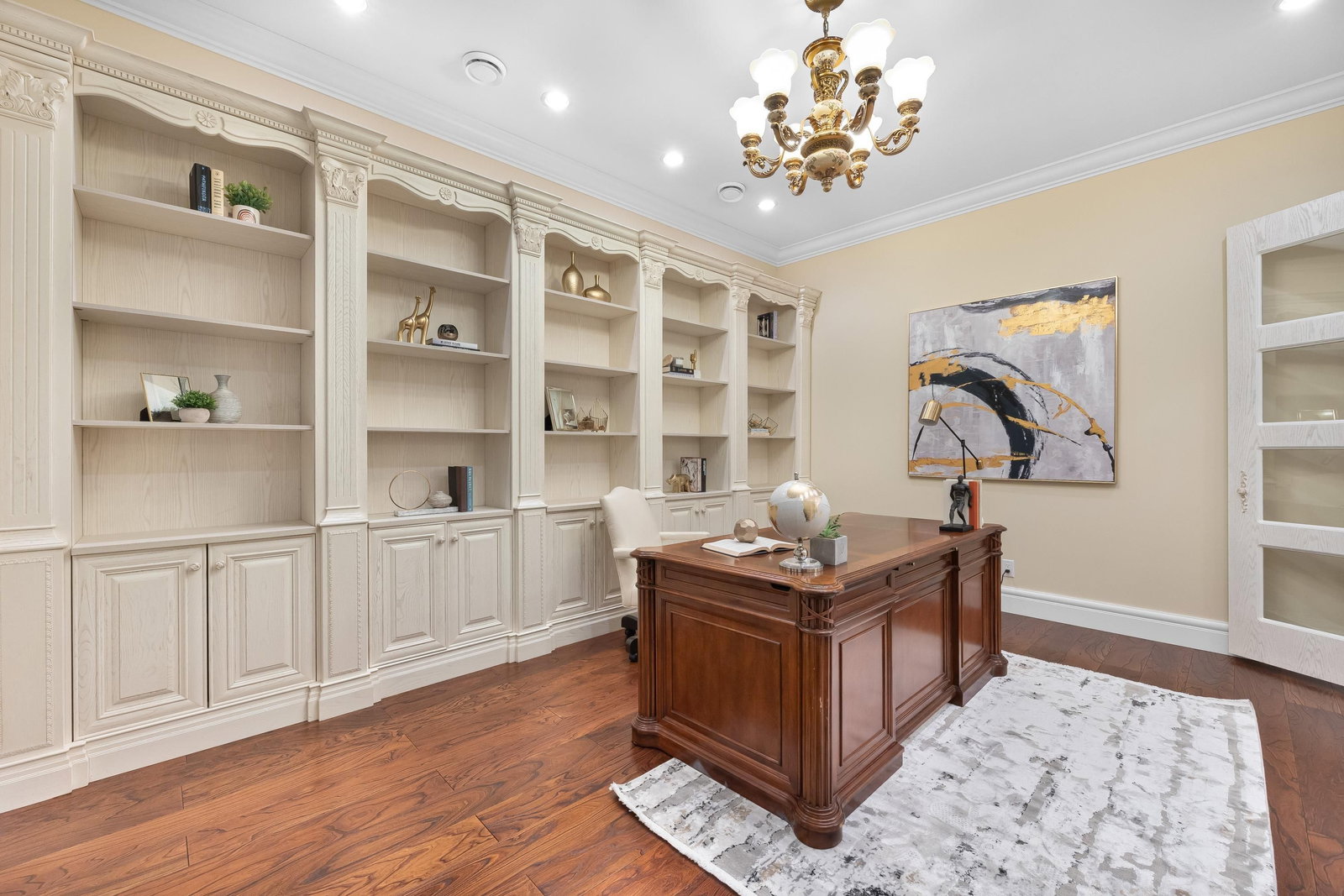 Listing Image 11