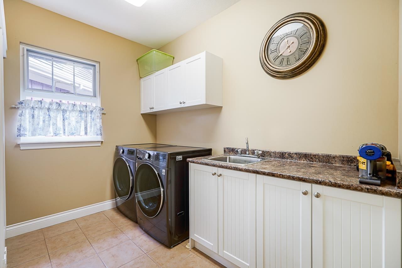 Listing Image 18
