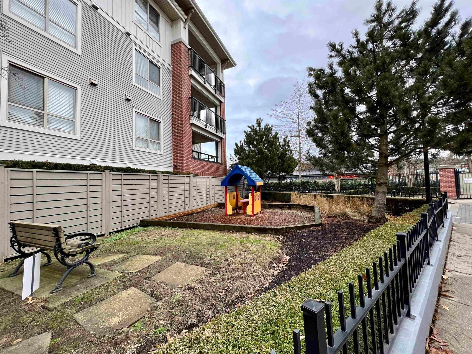Listing Image 21