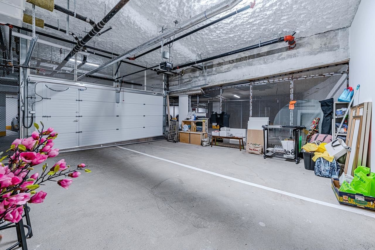 Listing Image 22