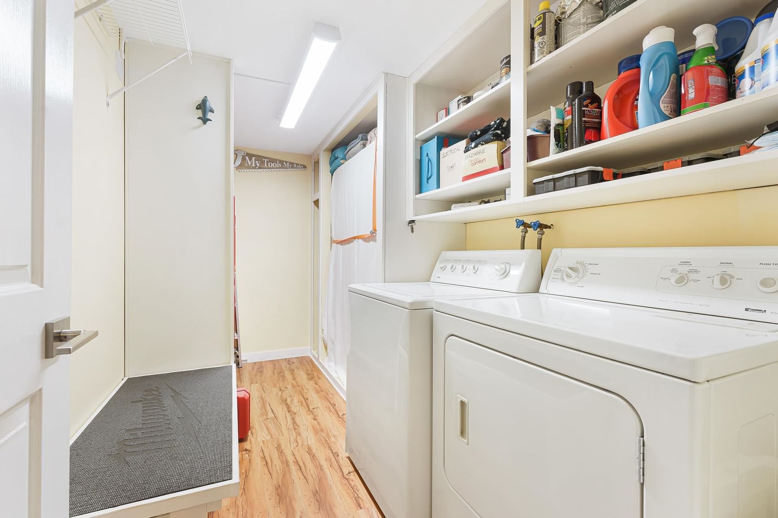 Listing Image 14