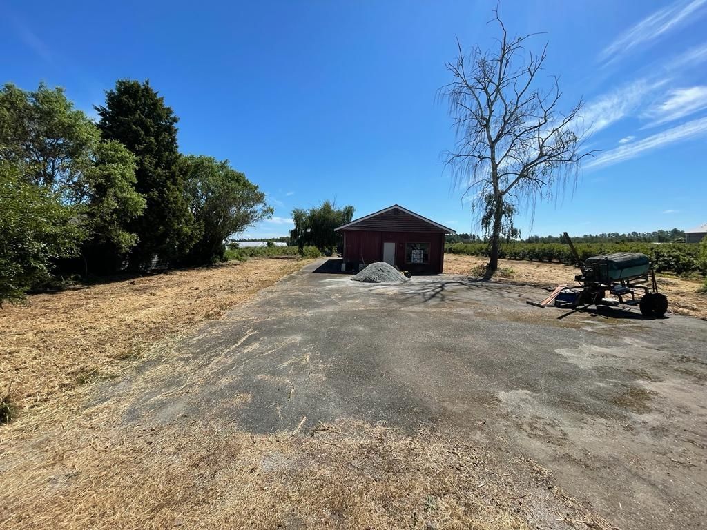 Listing Image 9