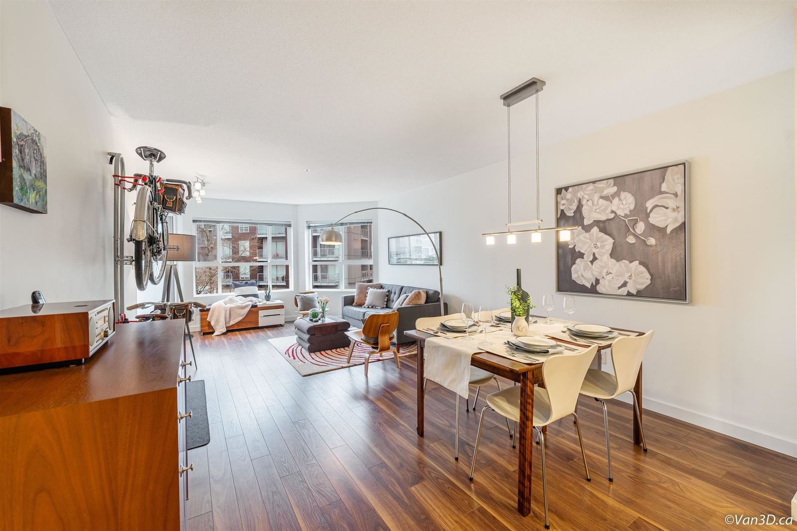 Listing Image 15