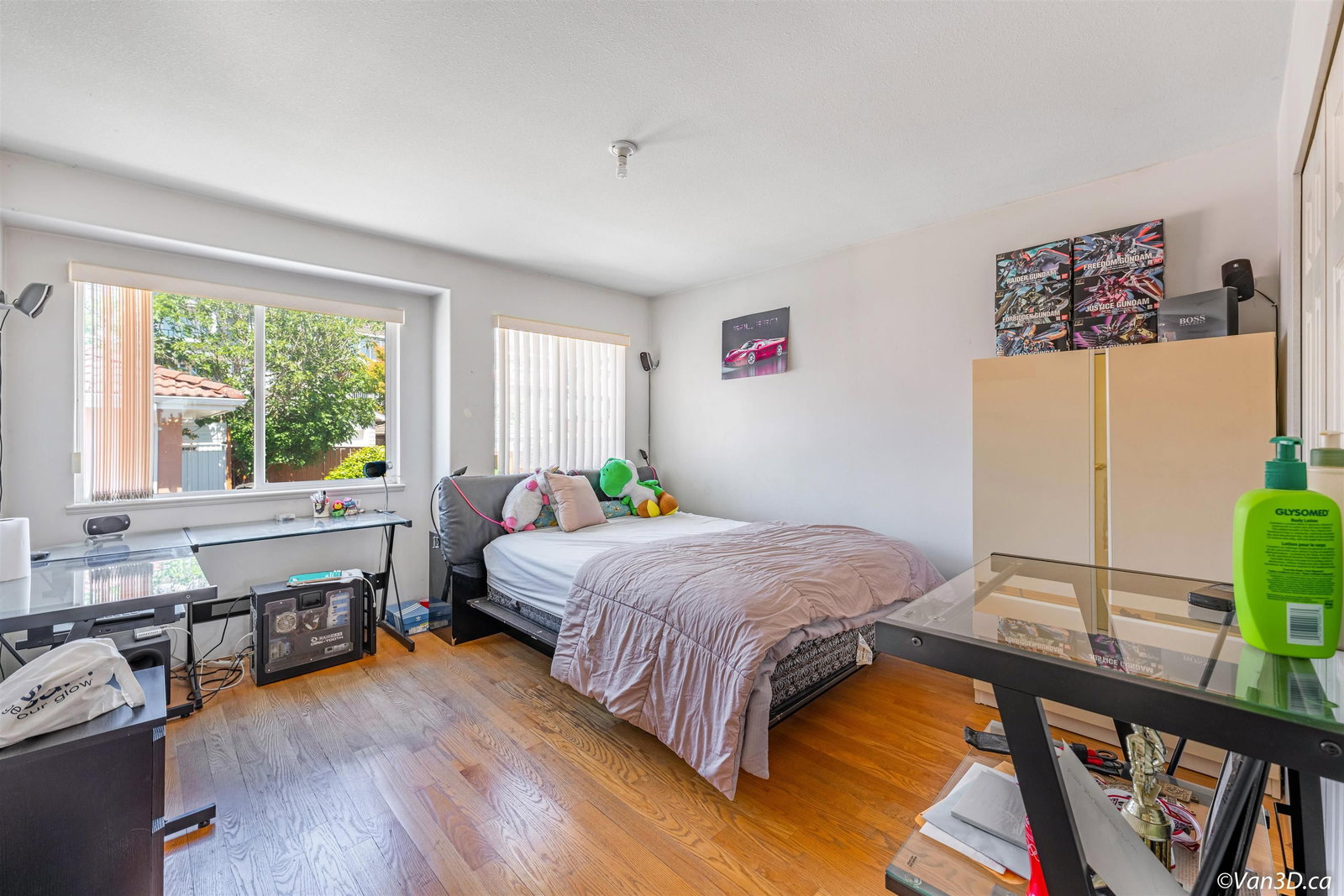 Listing Image 15