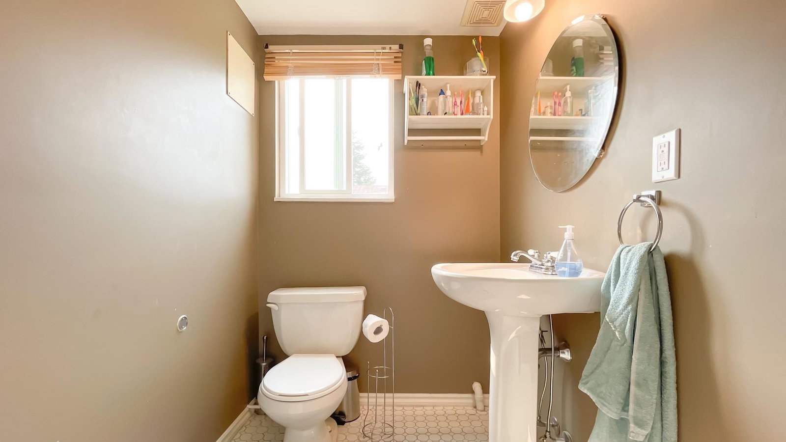 Listing Image 19