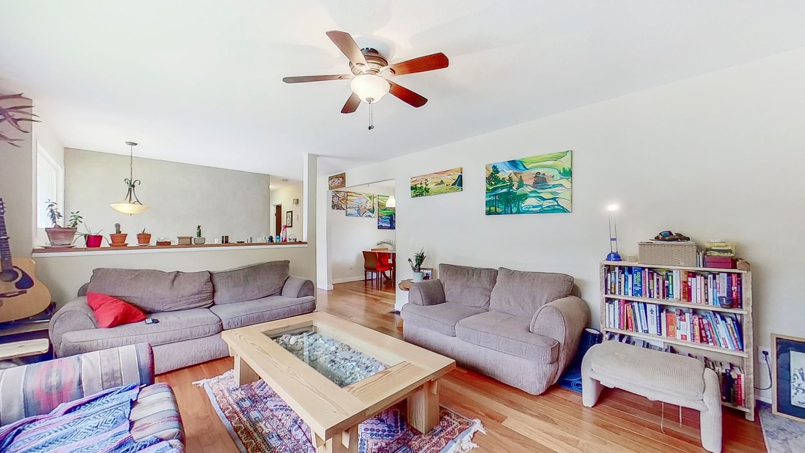 Listing Image 12