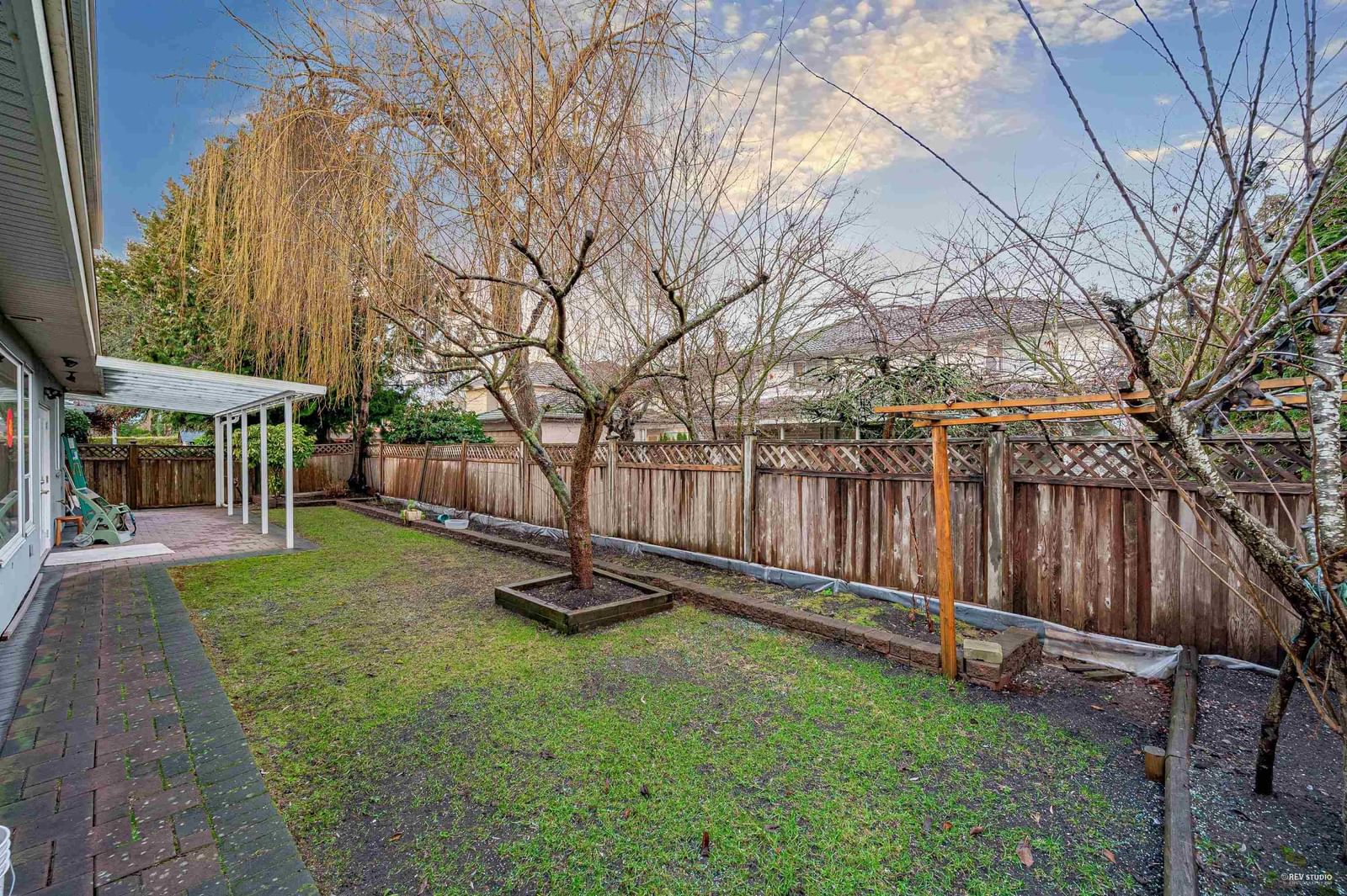Listing Image 19