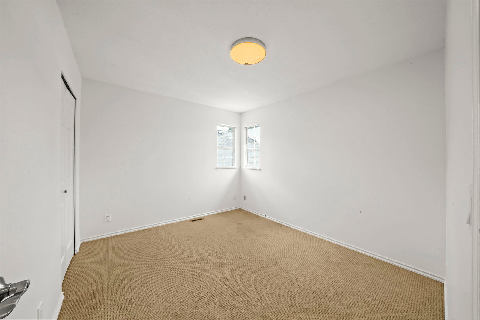Listing Image 26