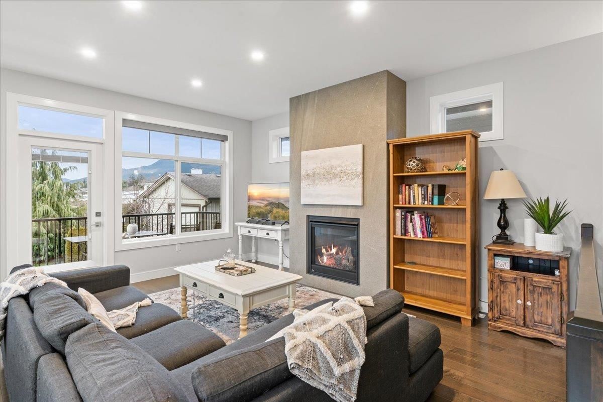 Listing Image 24