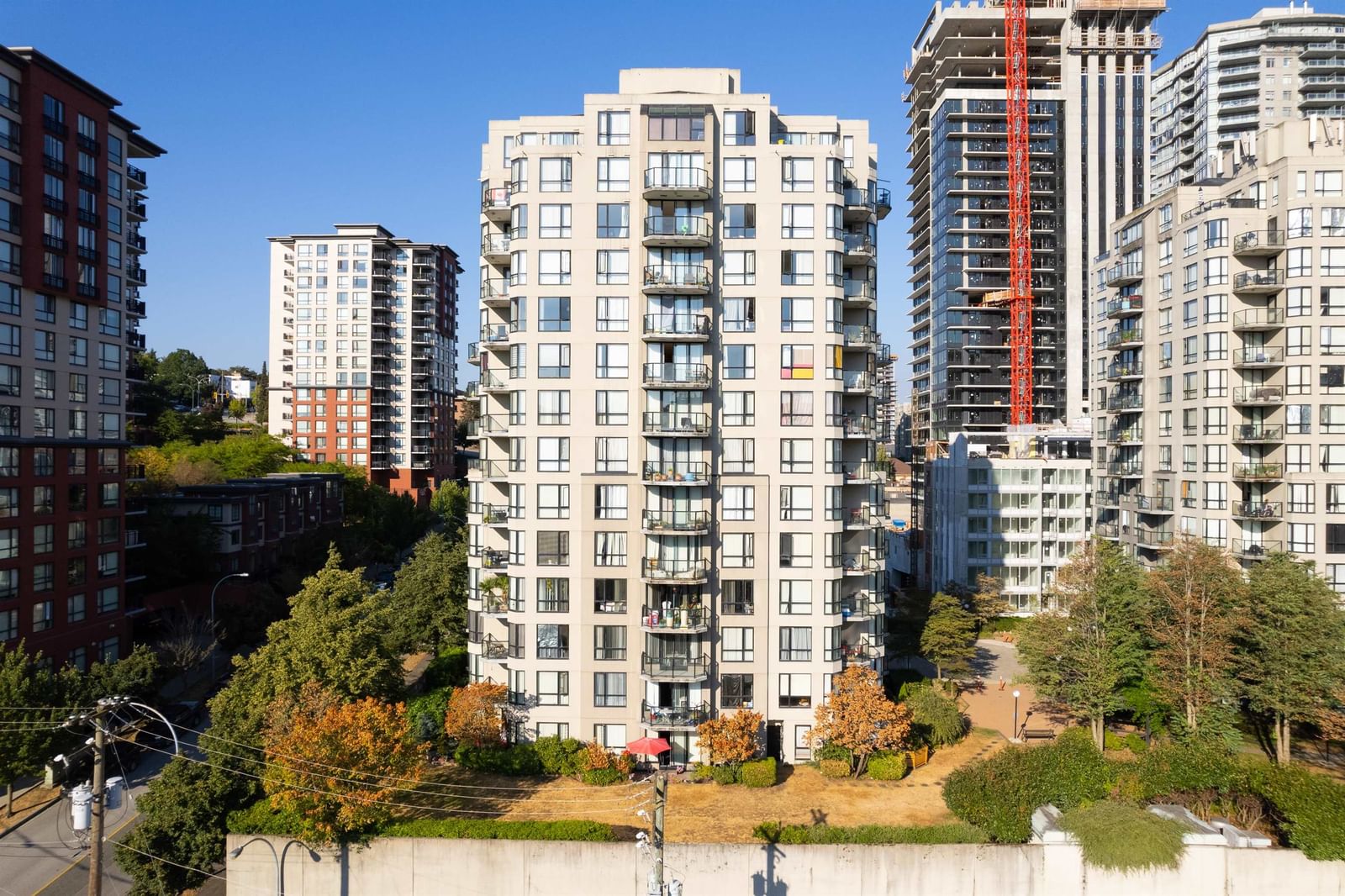Listing Image 19