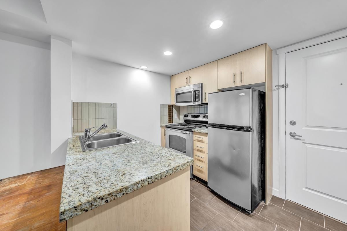 Listing Image 13