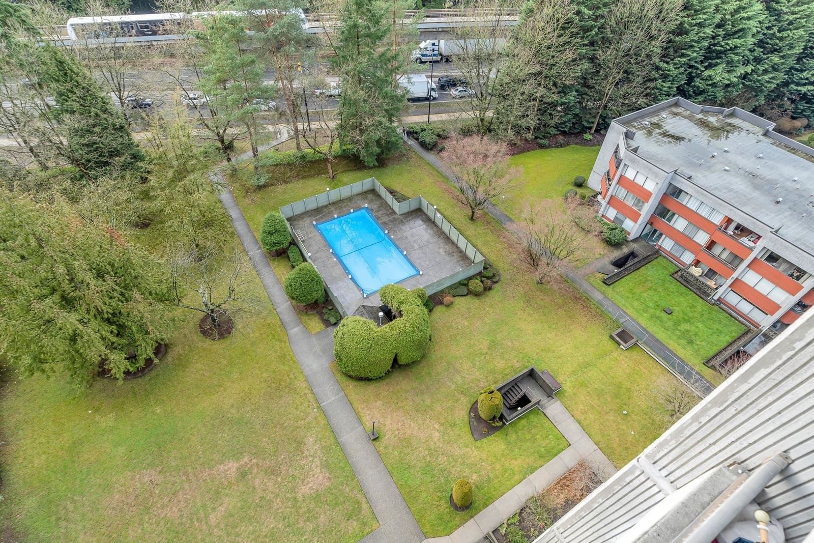 Listing Image 16