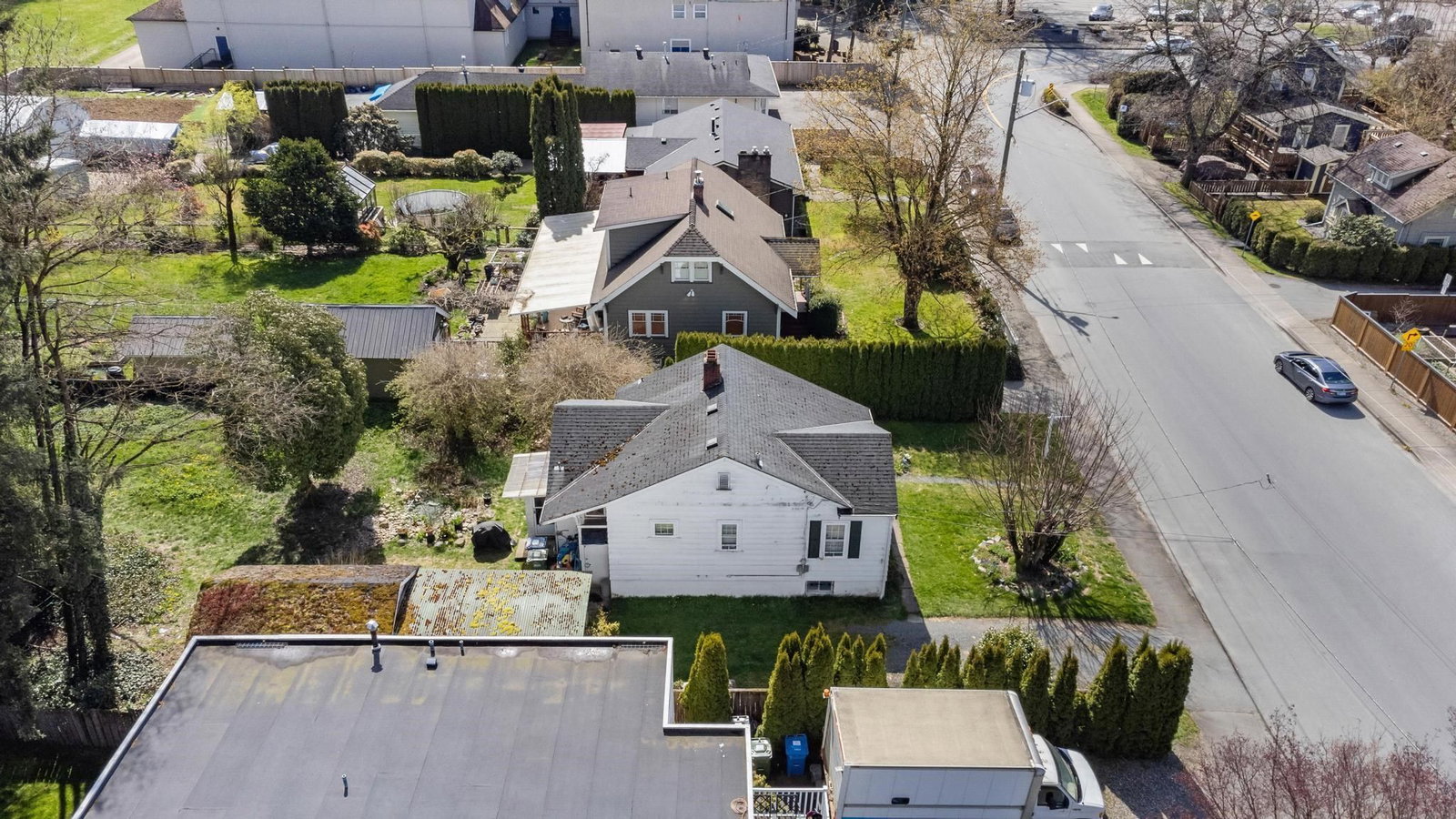 Listing Image 5
