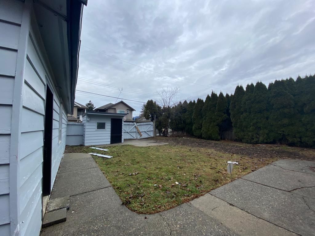 Listing Image 3
