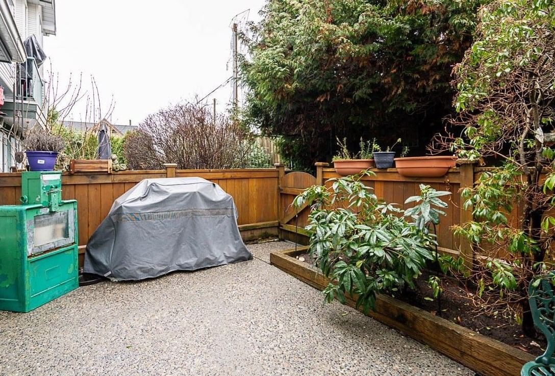 Listing Image 20