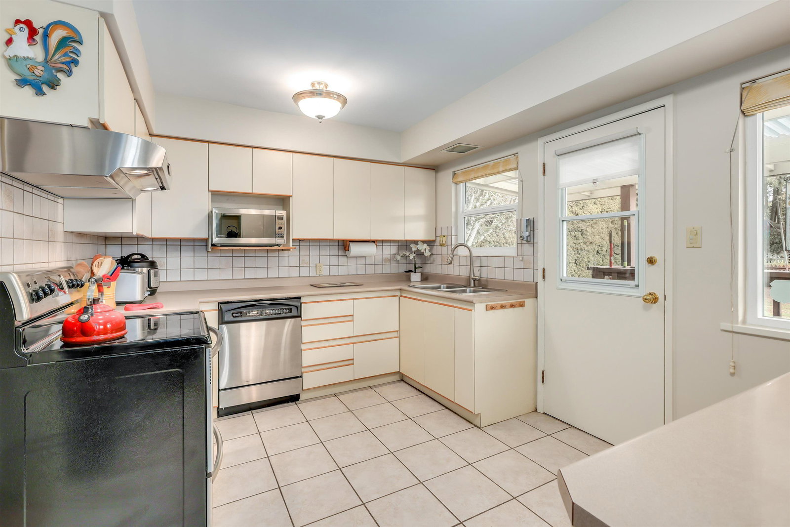 Listing Image 9