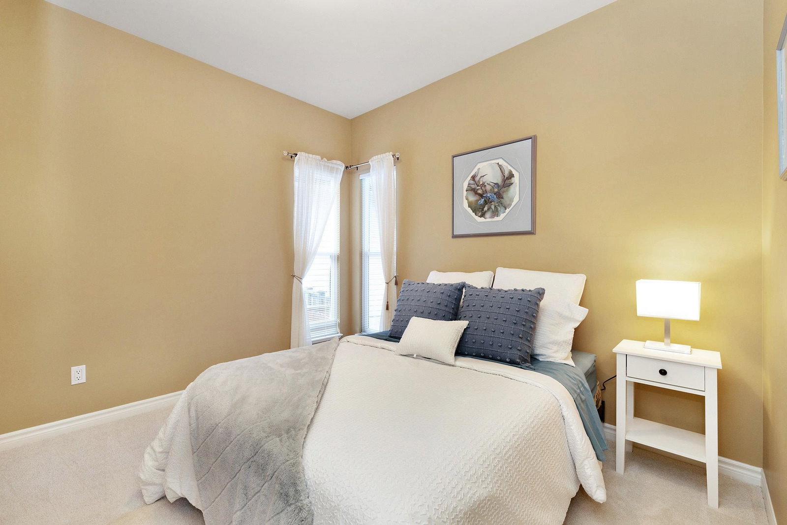 Listing Image 19