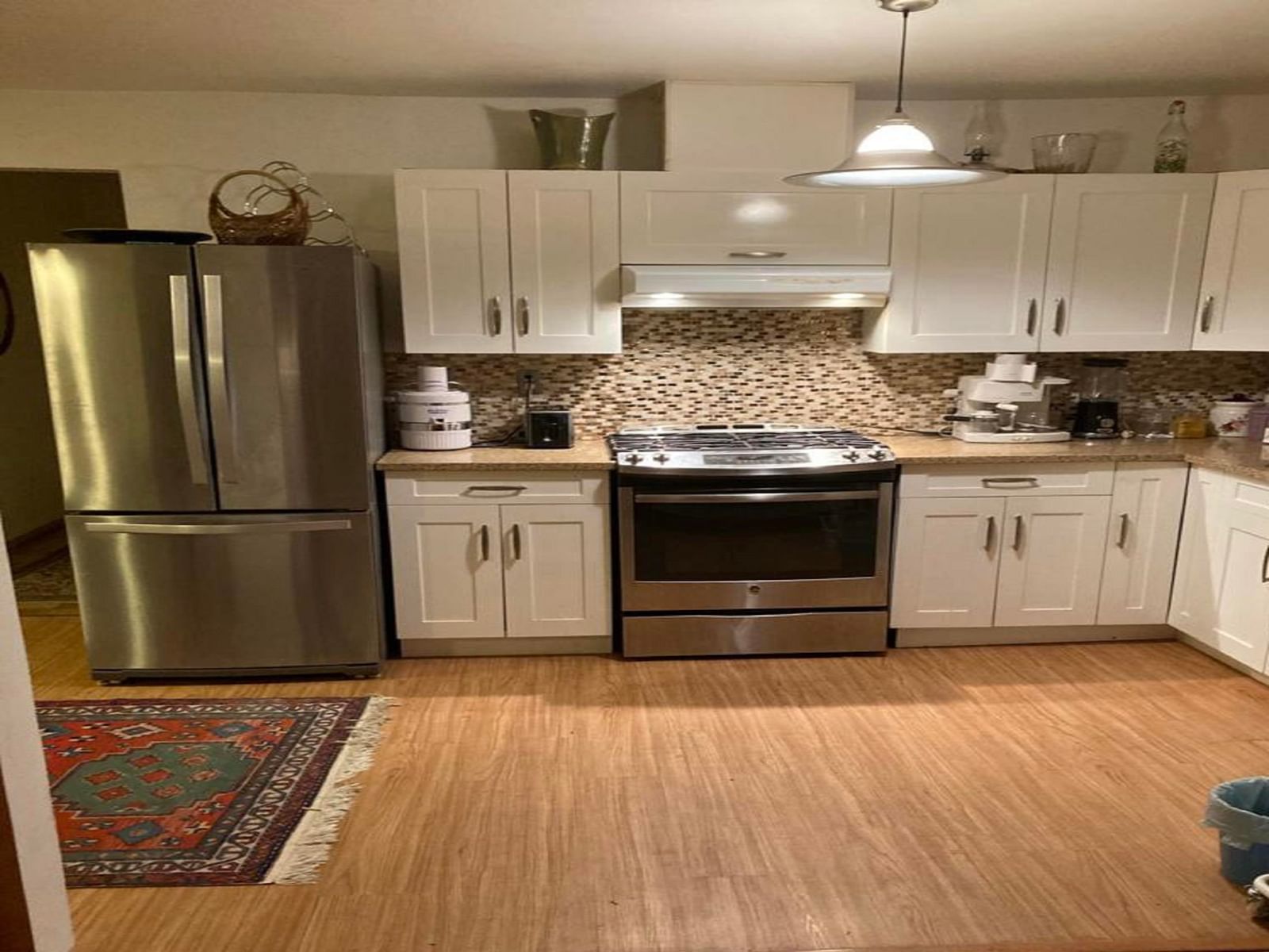Listing Image 8