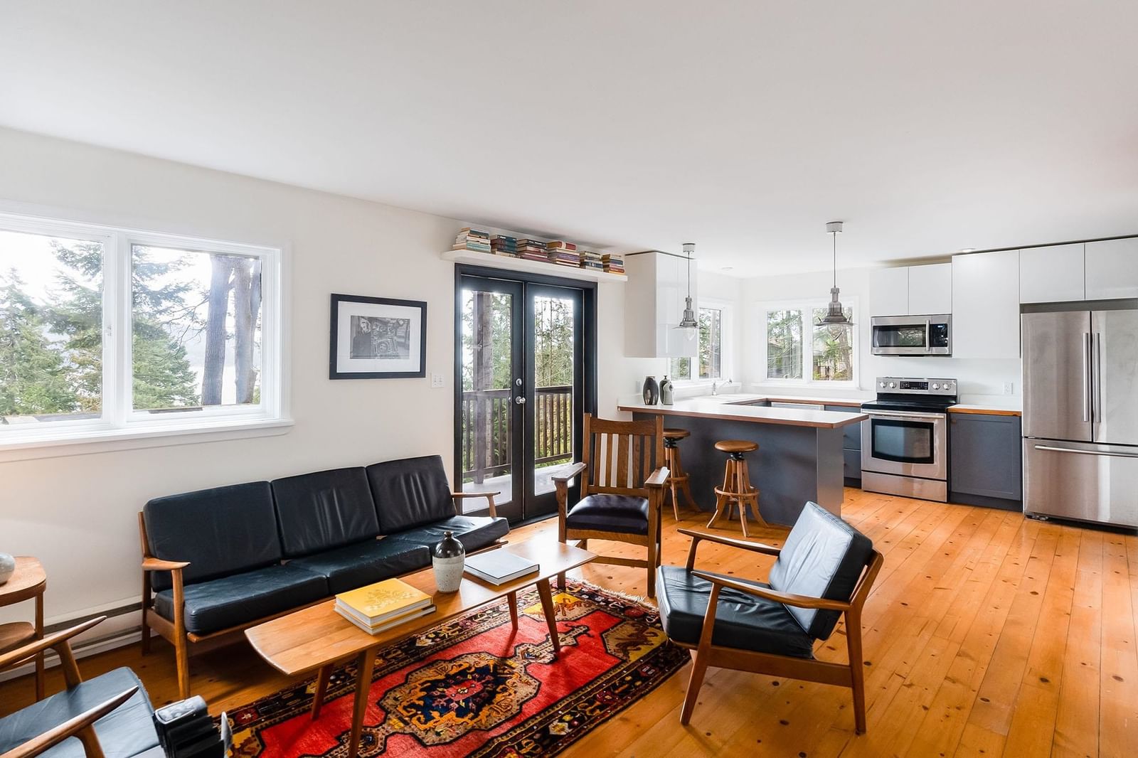 Listing Image 8