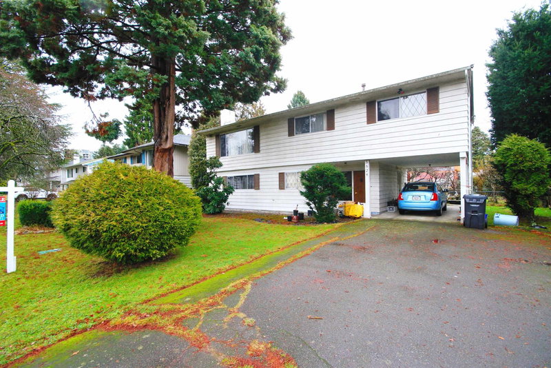 8824 Cook Crescent, Richmond, V6Y 1X2 | Image 2