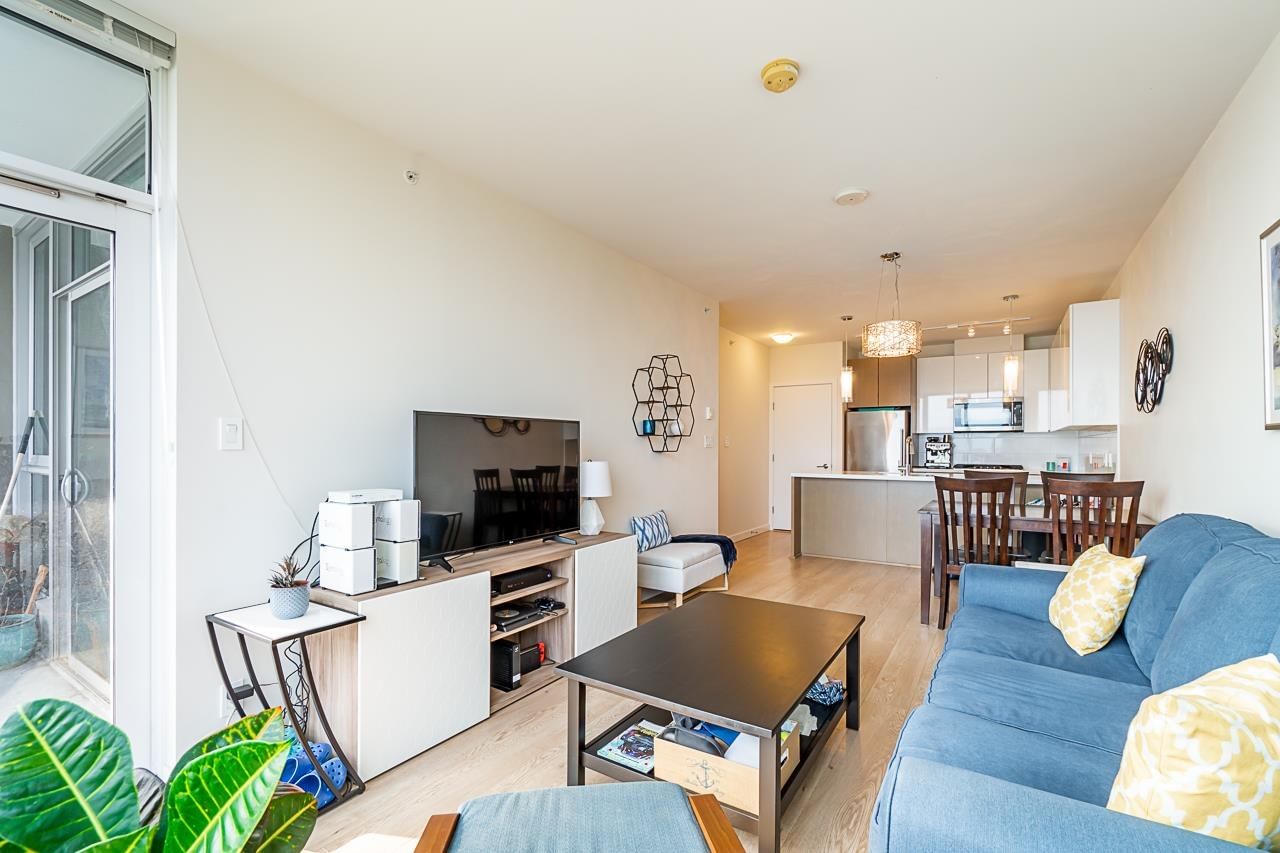Listing Image 11
