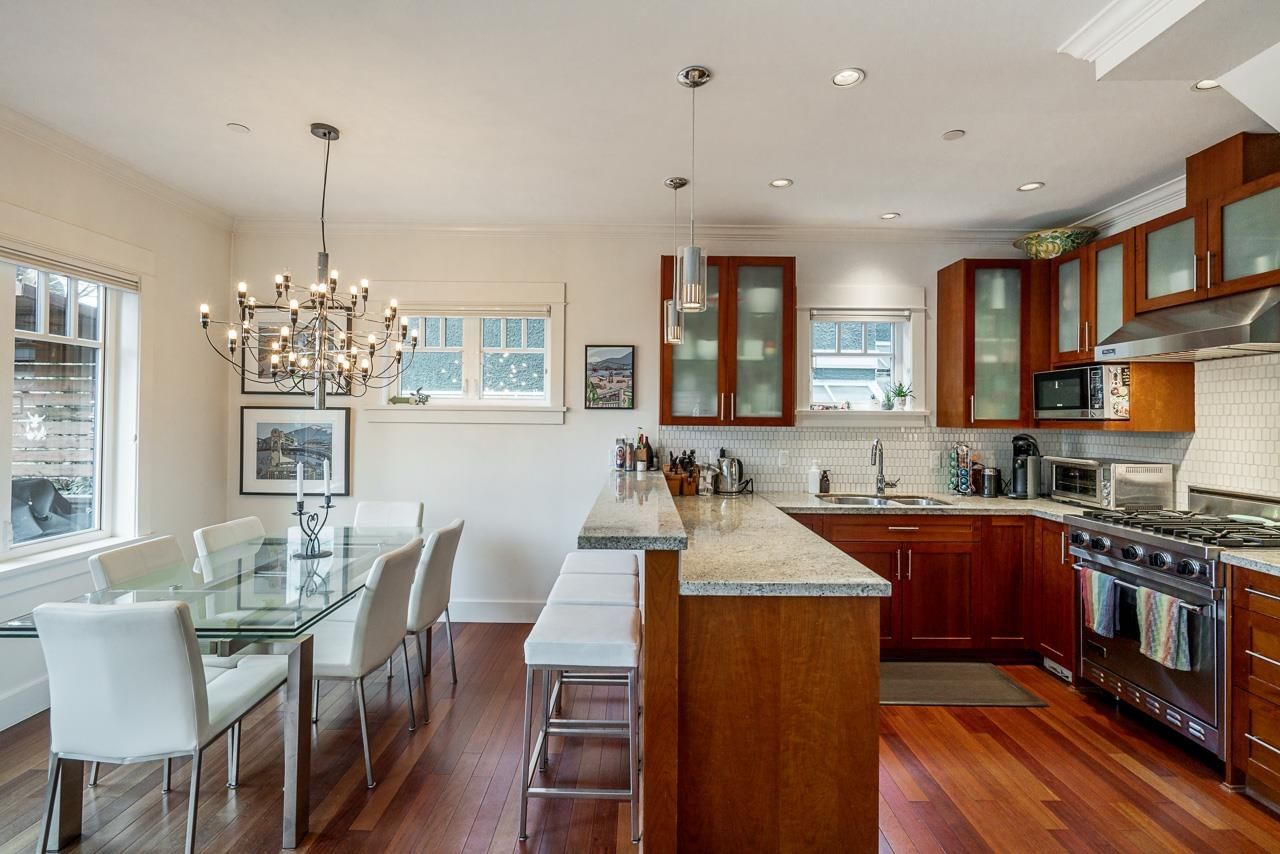 Listing Image 8