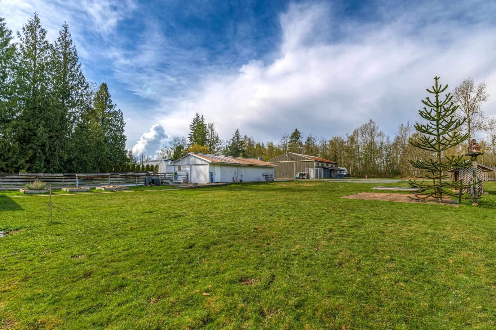 Listing Image 9