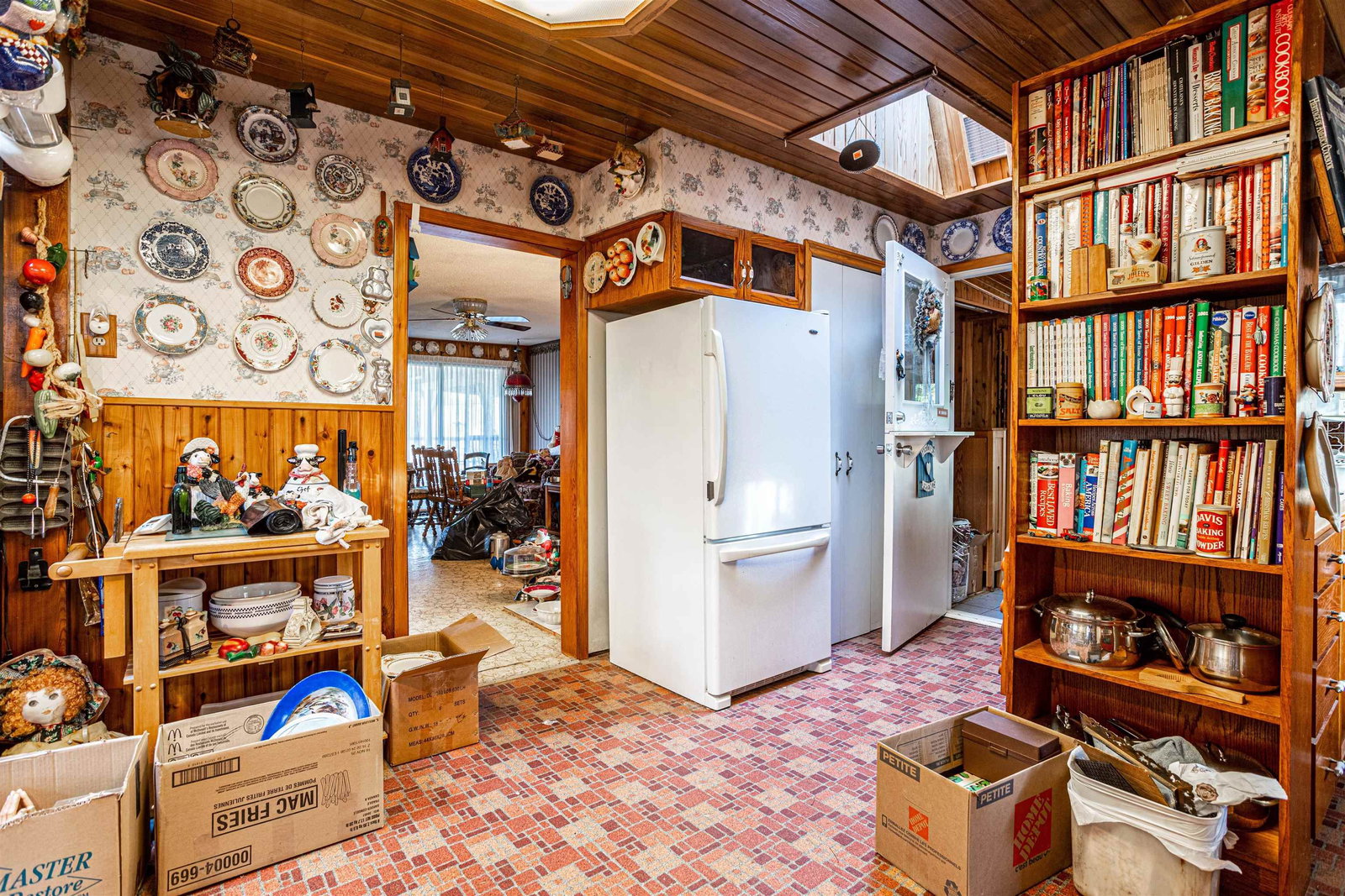 Listing Image 19