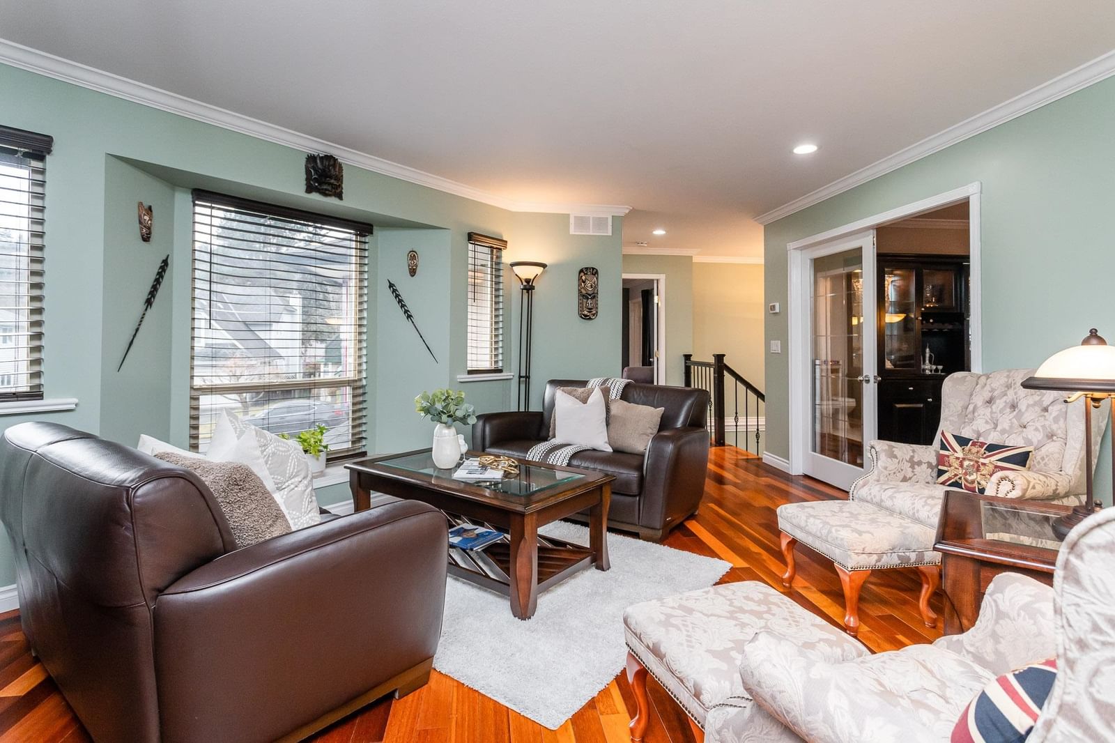 Listing Image 10