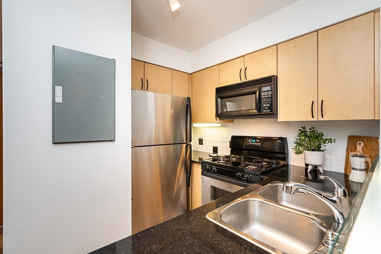 Listing Image 12