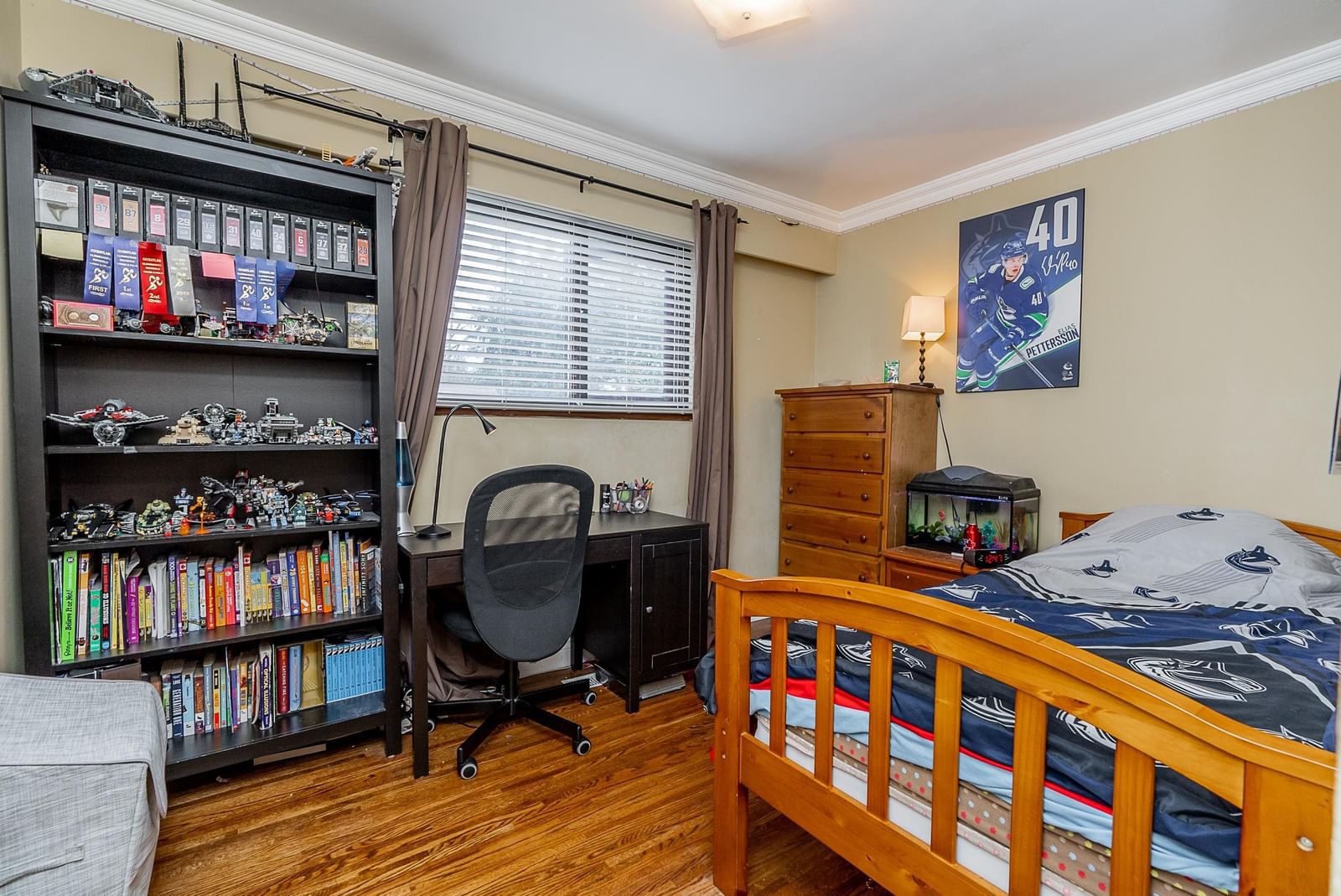 Listing Image 16