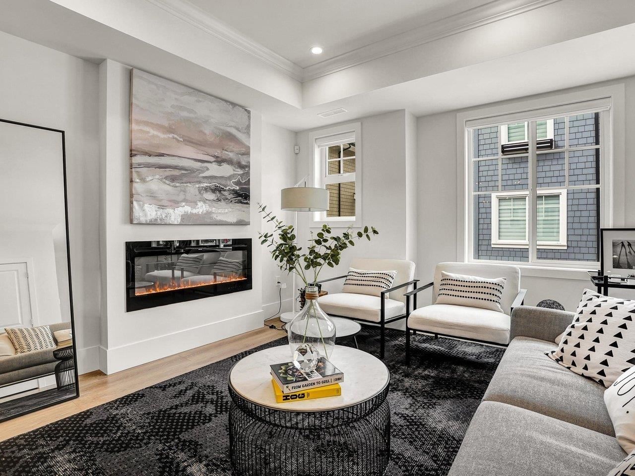 Listing Image 10