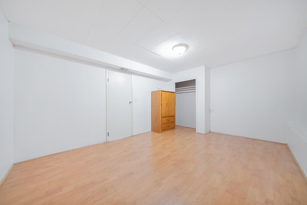 Listing Image 30