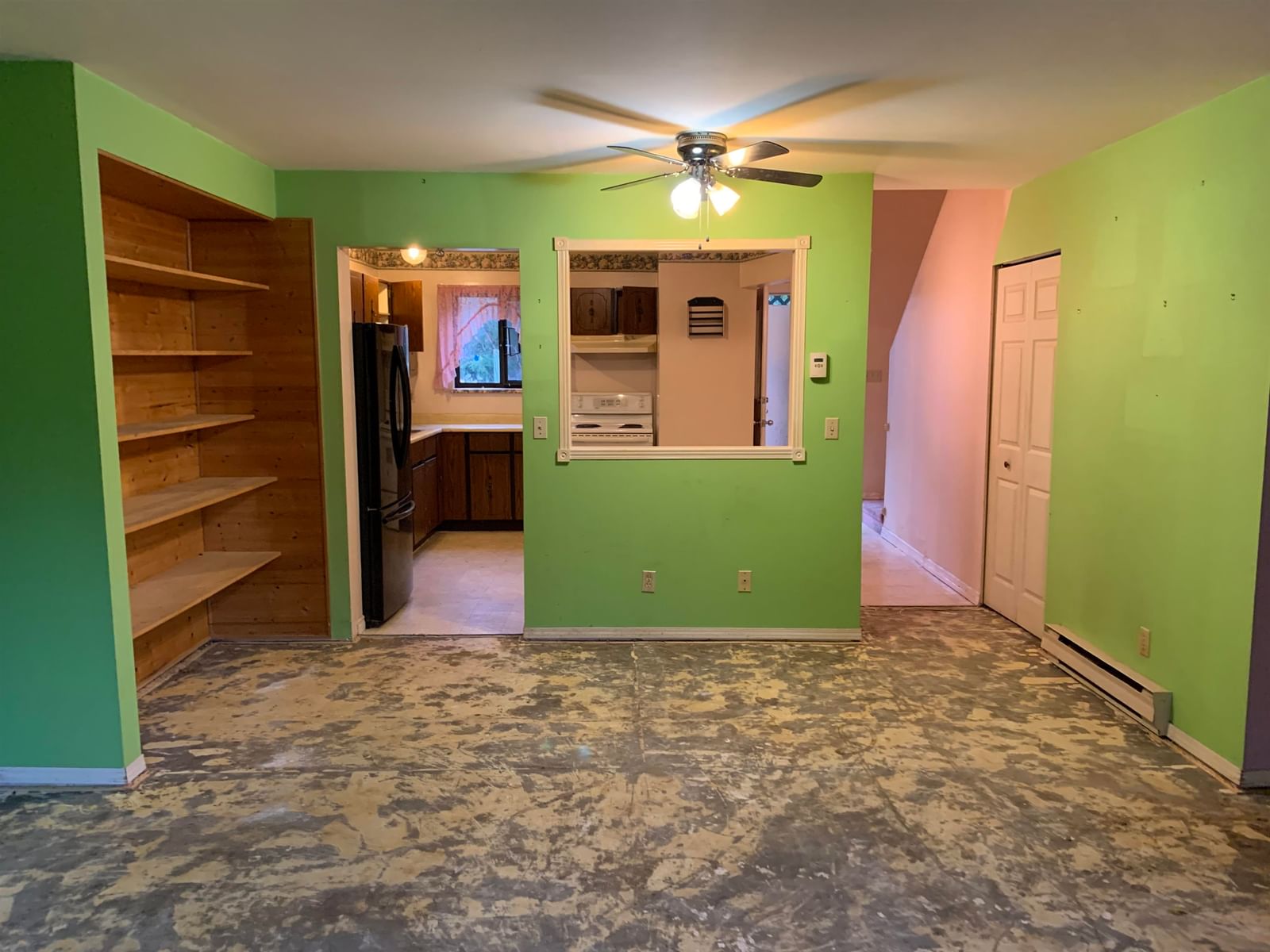 Listing Image 6