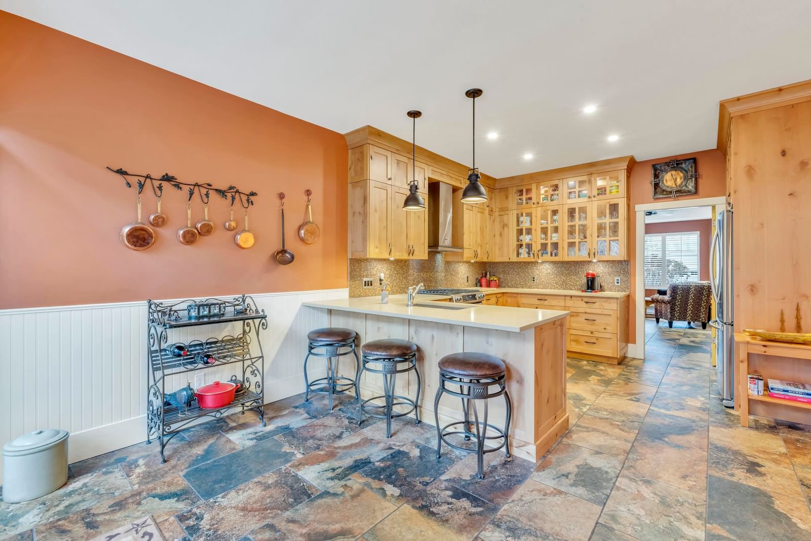 Listing Image 15