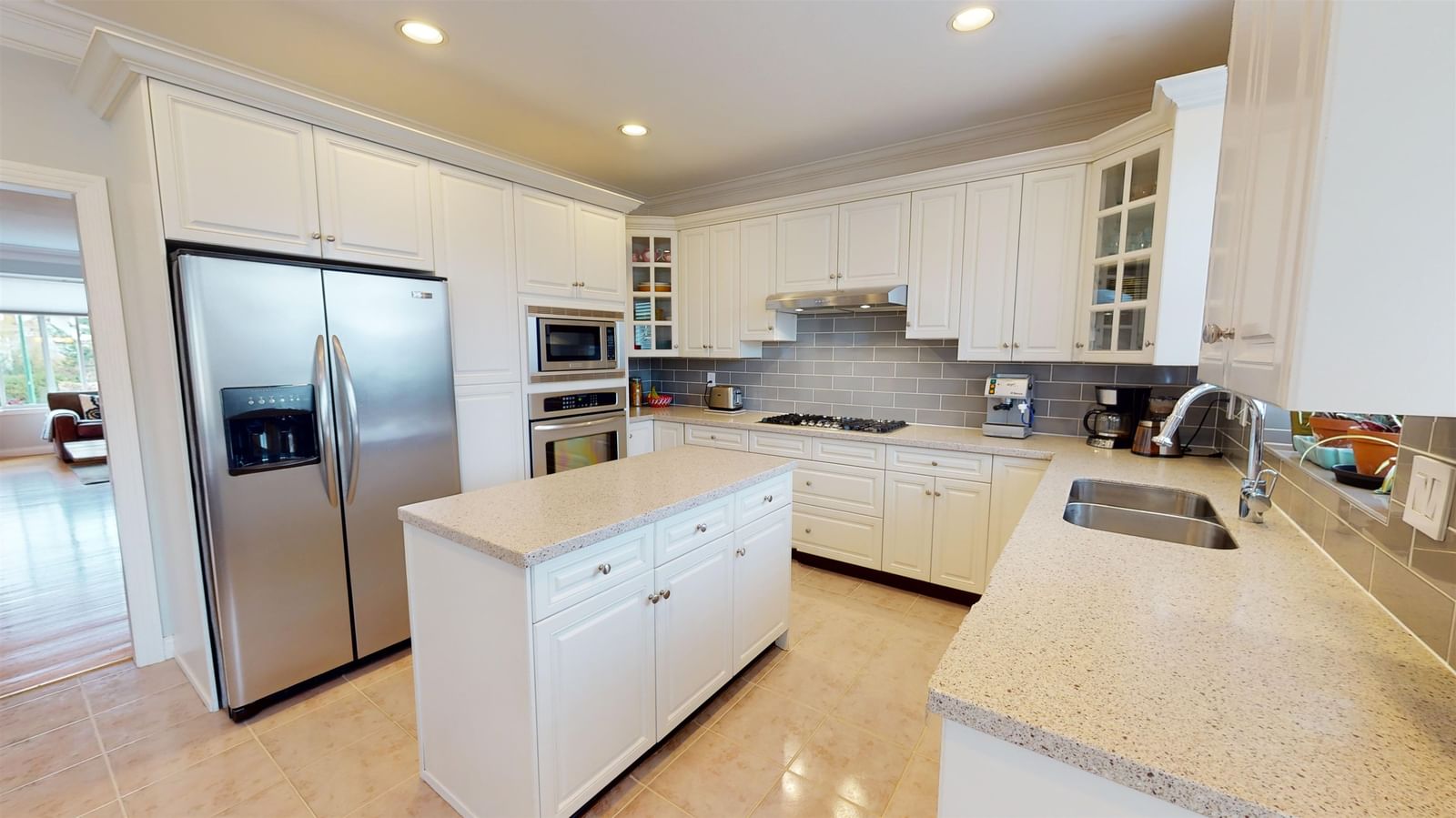 Listing Image 9