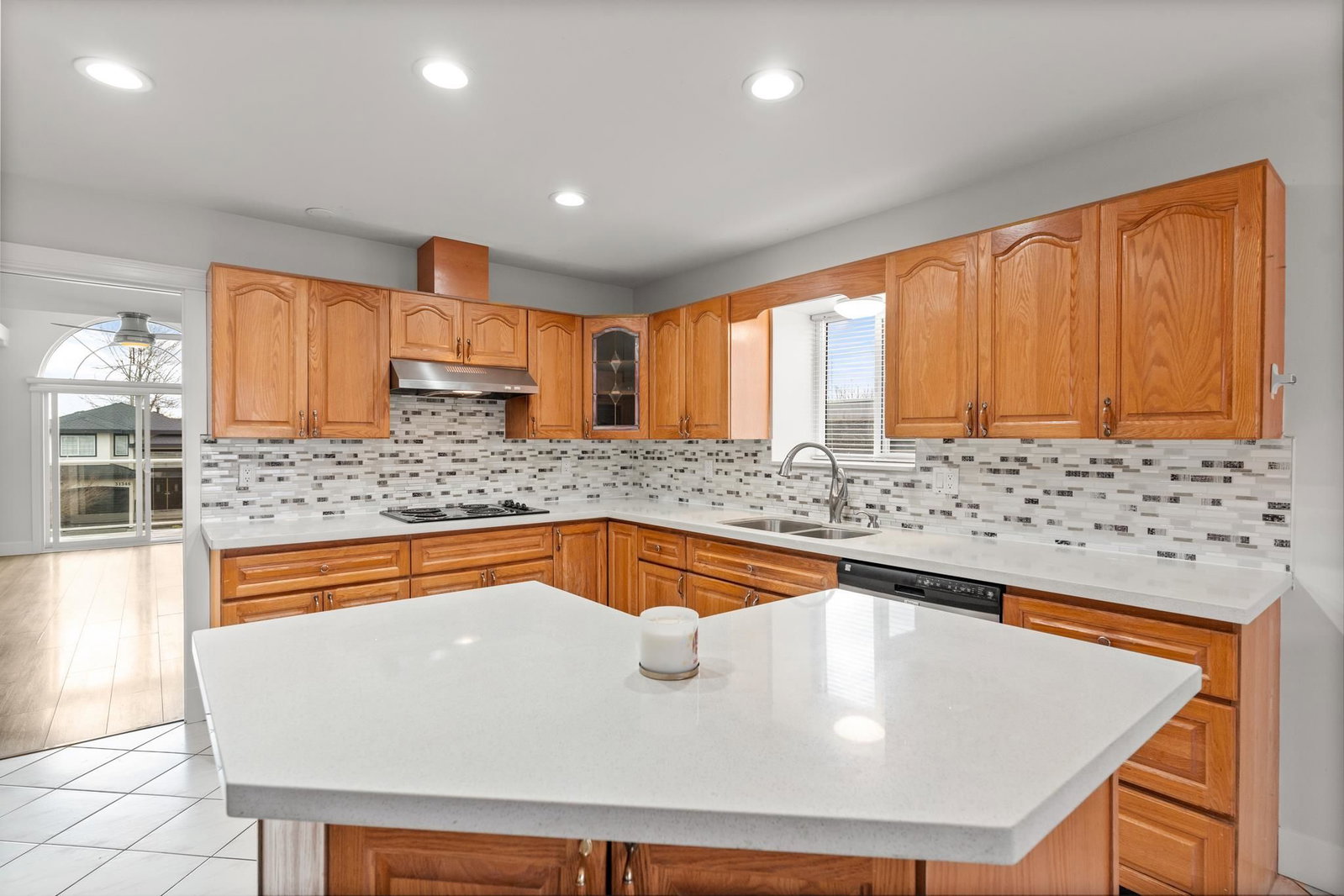 Listing Image 22
