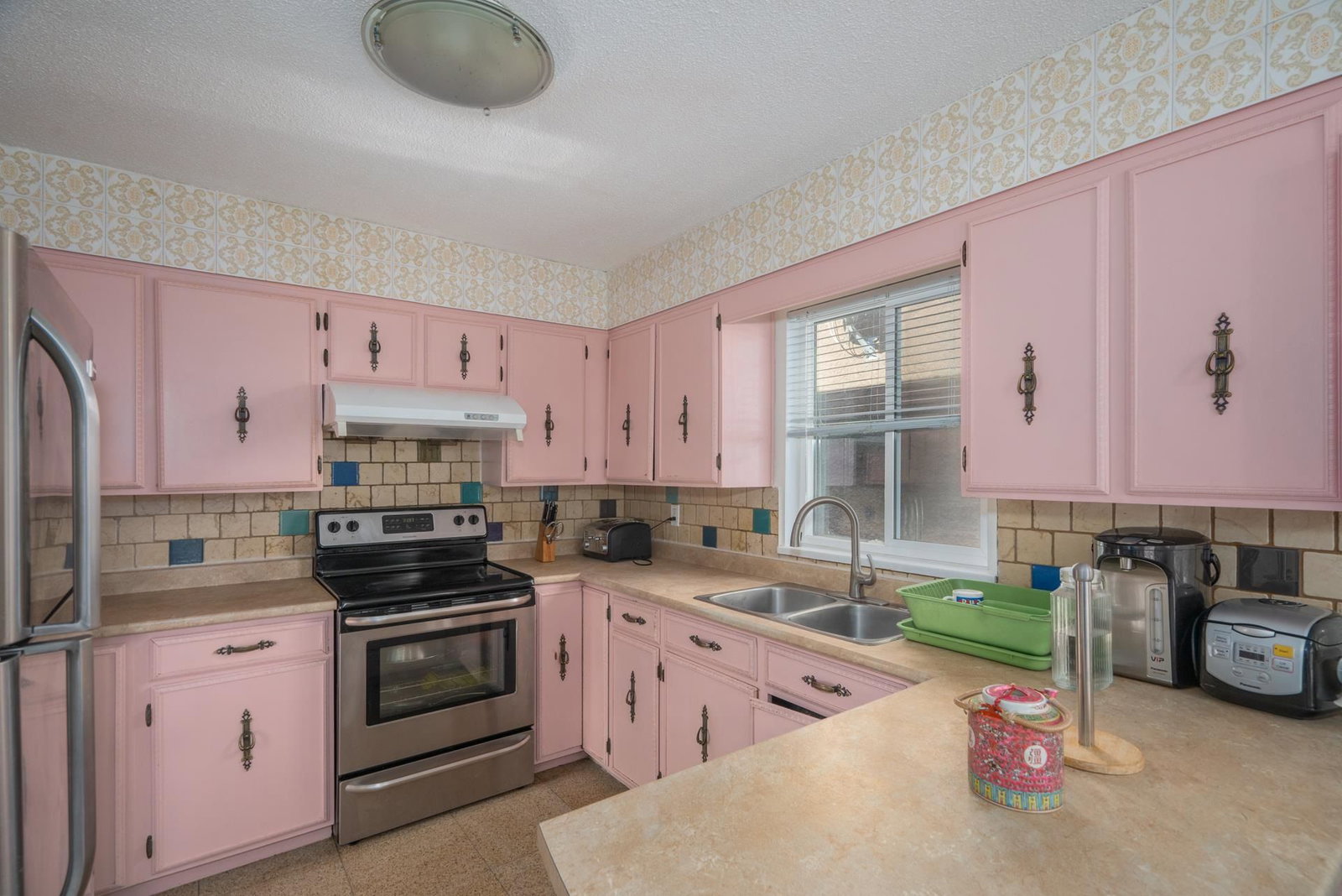 Listing Image 12
