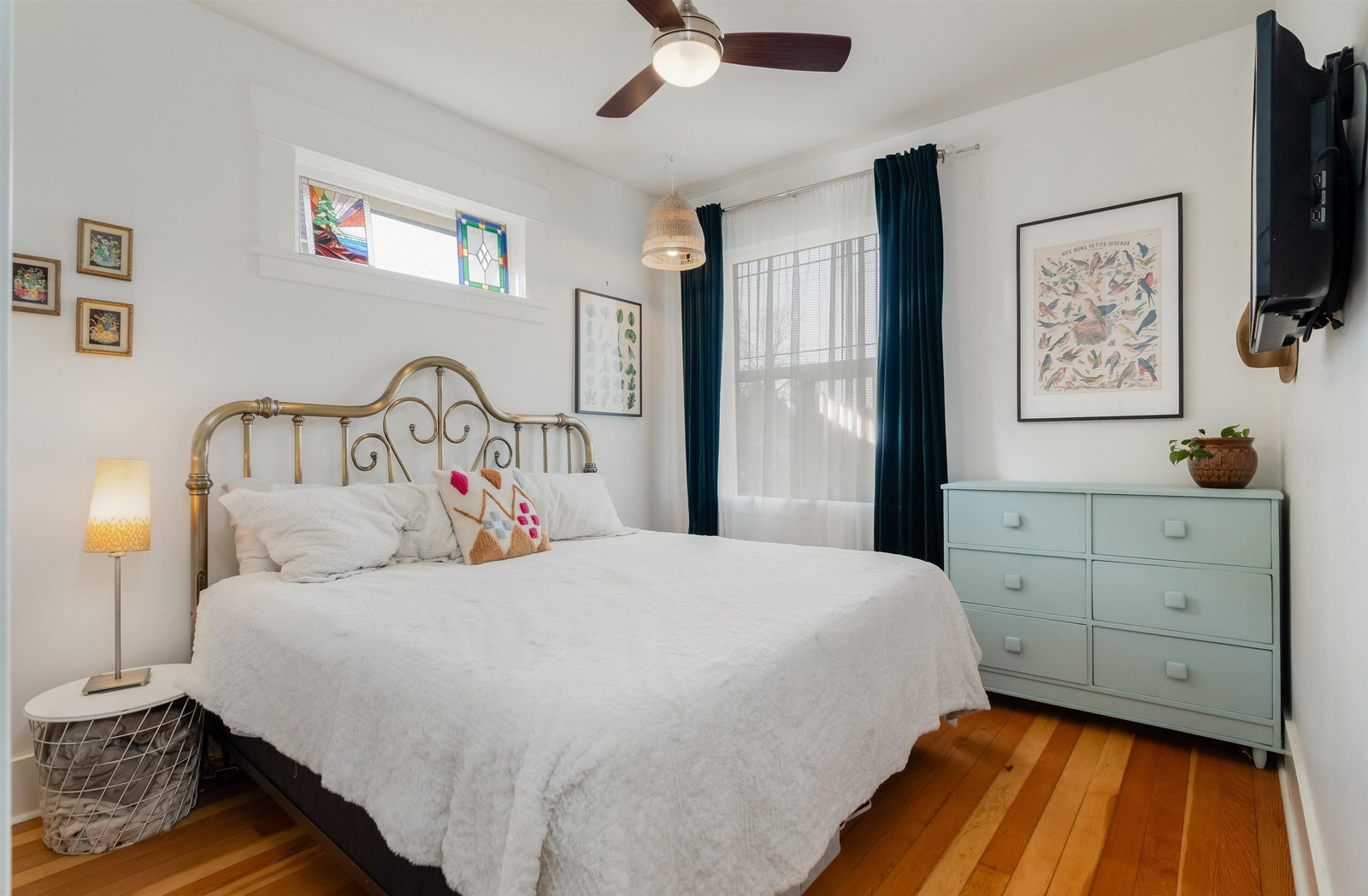 Listing Image 19