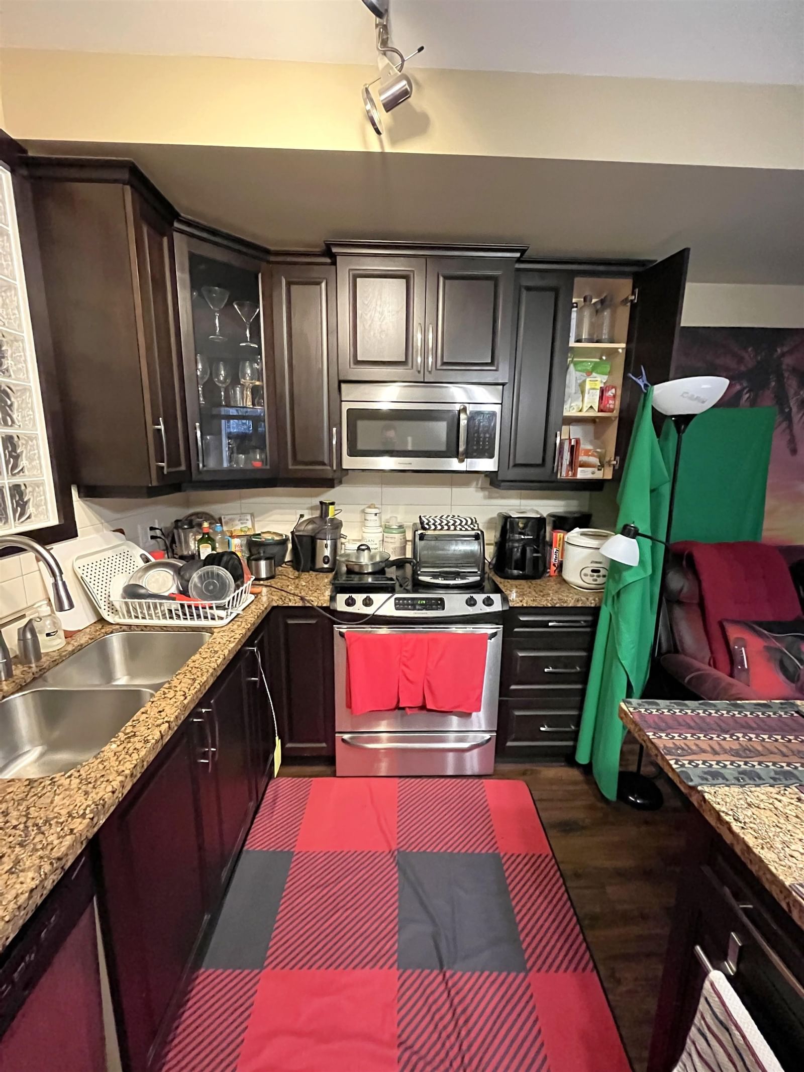 Listing Image 5