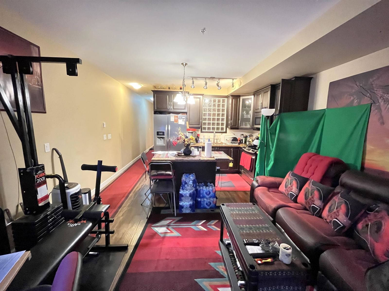 Listing Image 6