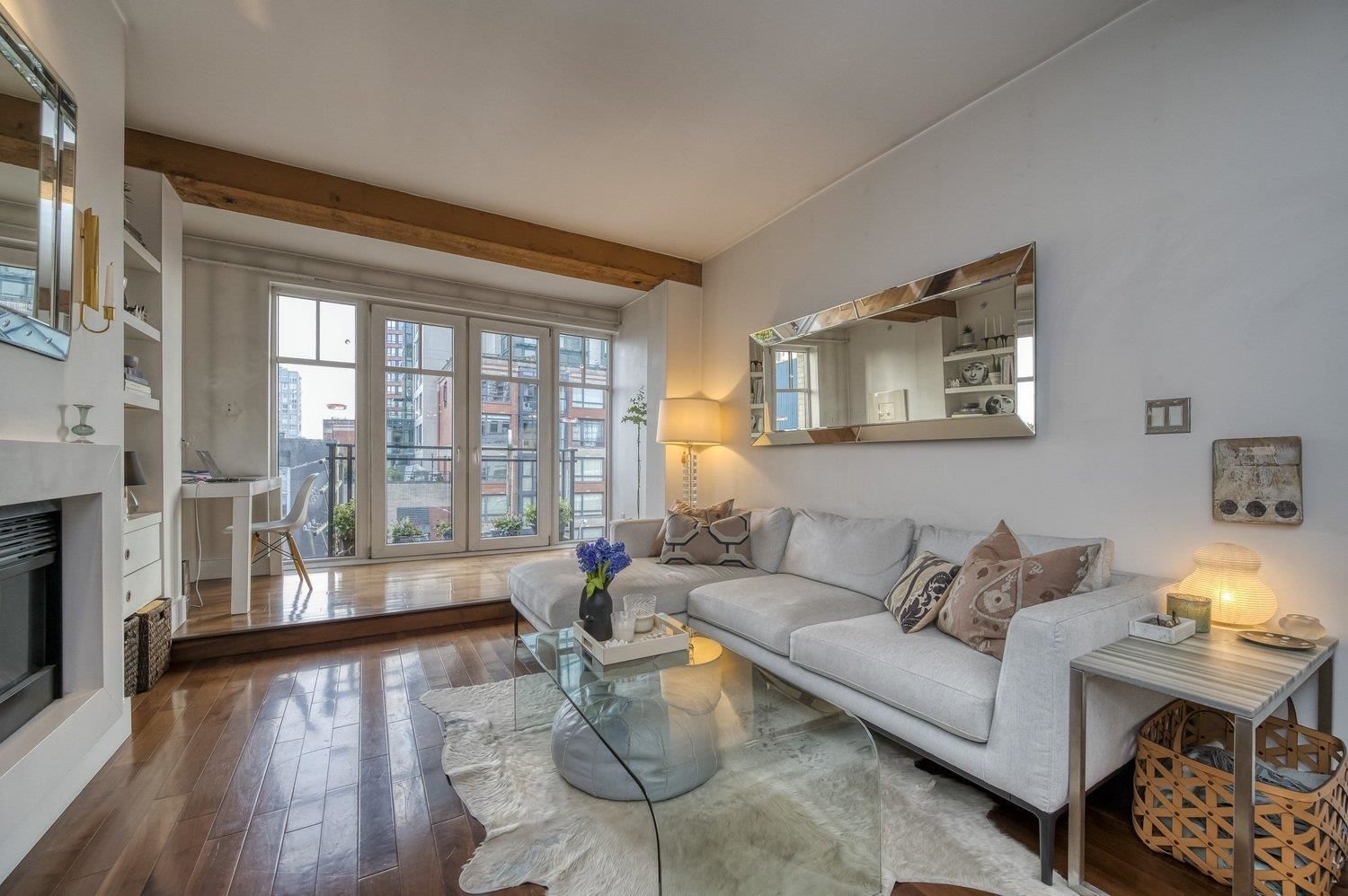 Listing Image 10