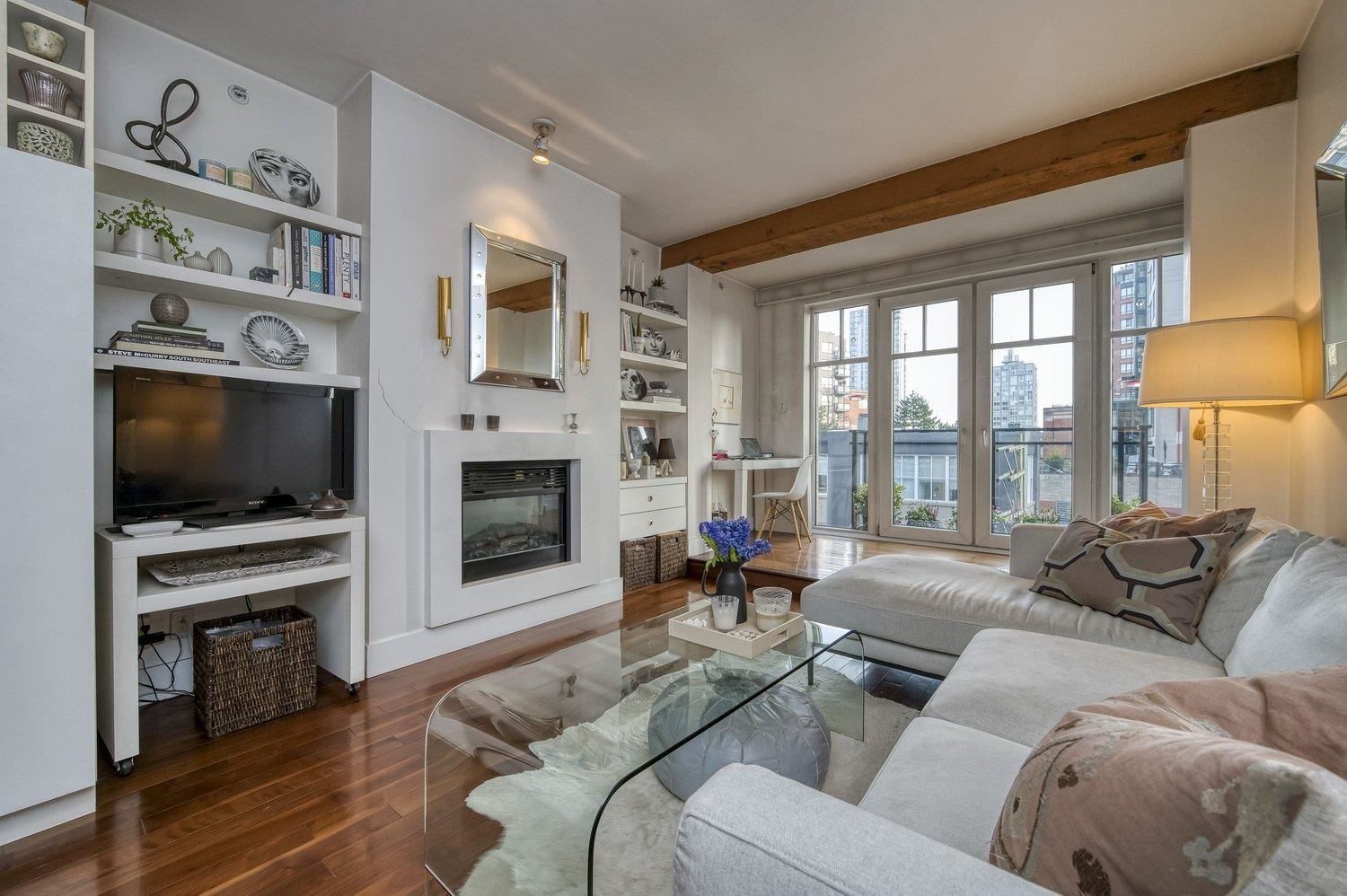 Listing Image 12