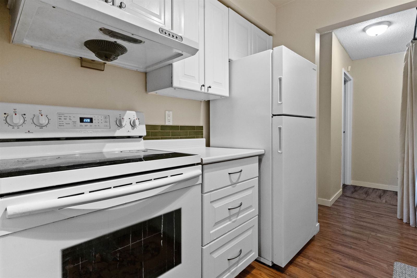Listing Image 14