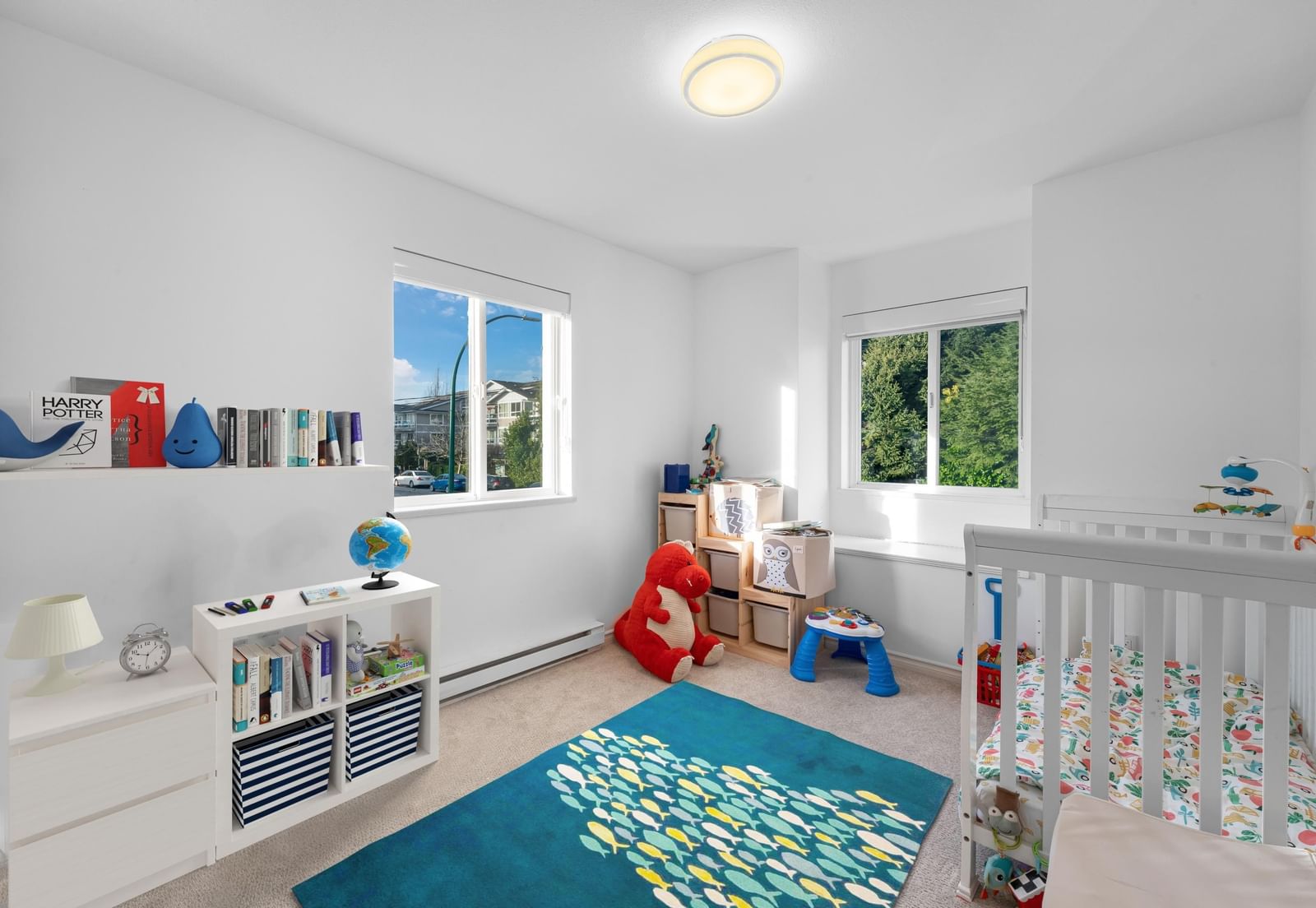 Listing Image 4