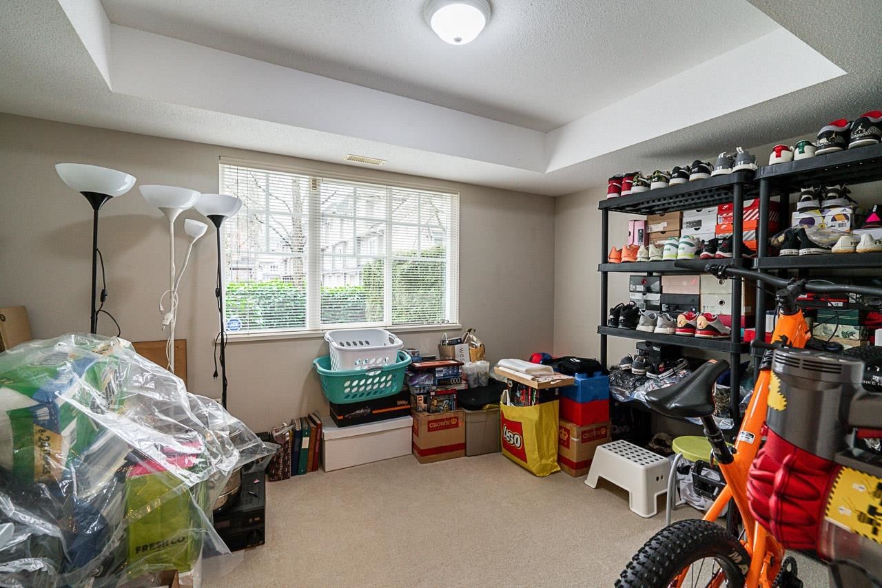 Listing Image 32