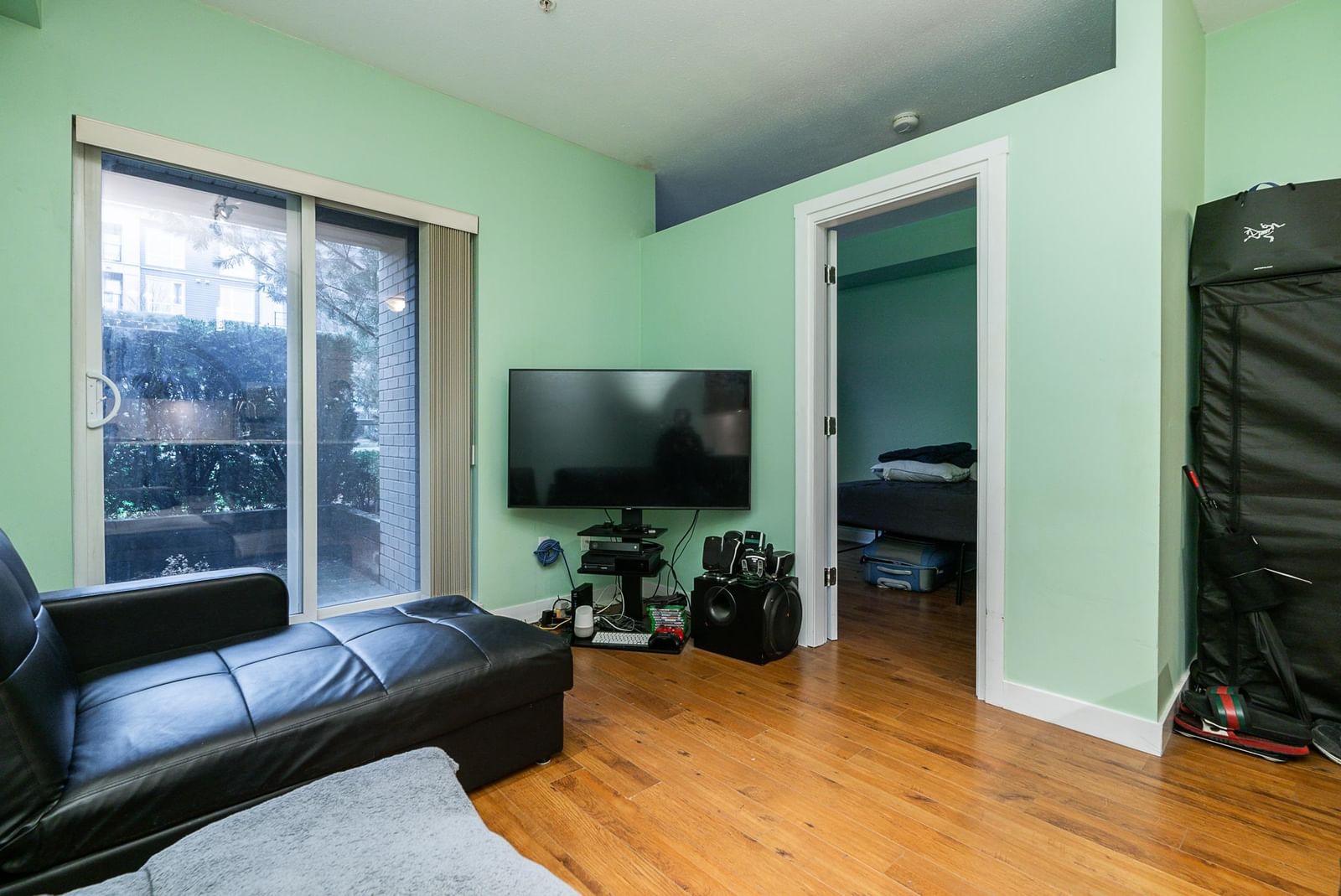 Listing Image 16