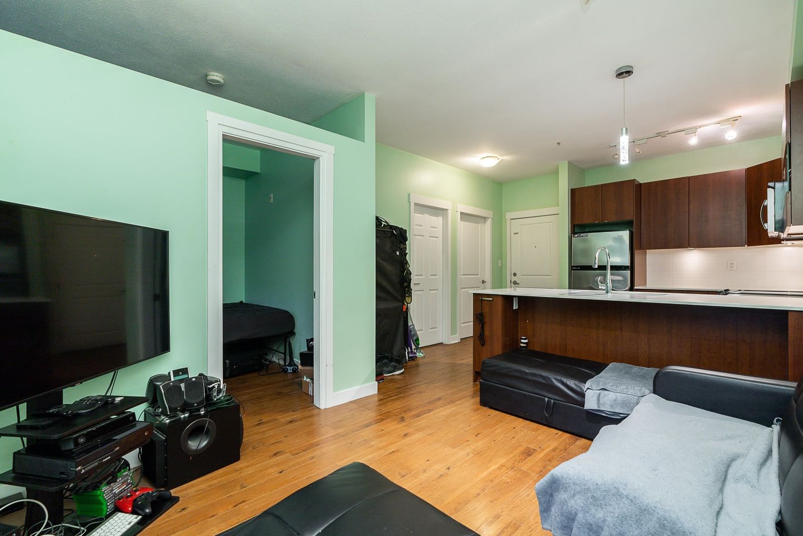Listing Image 17