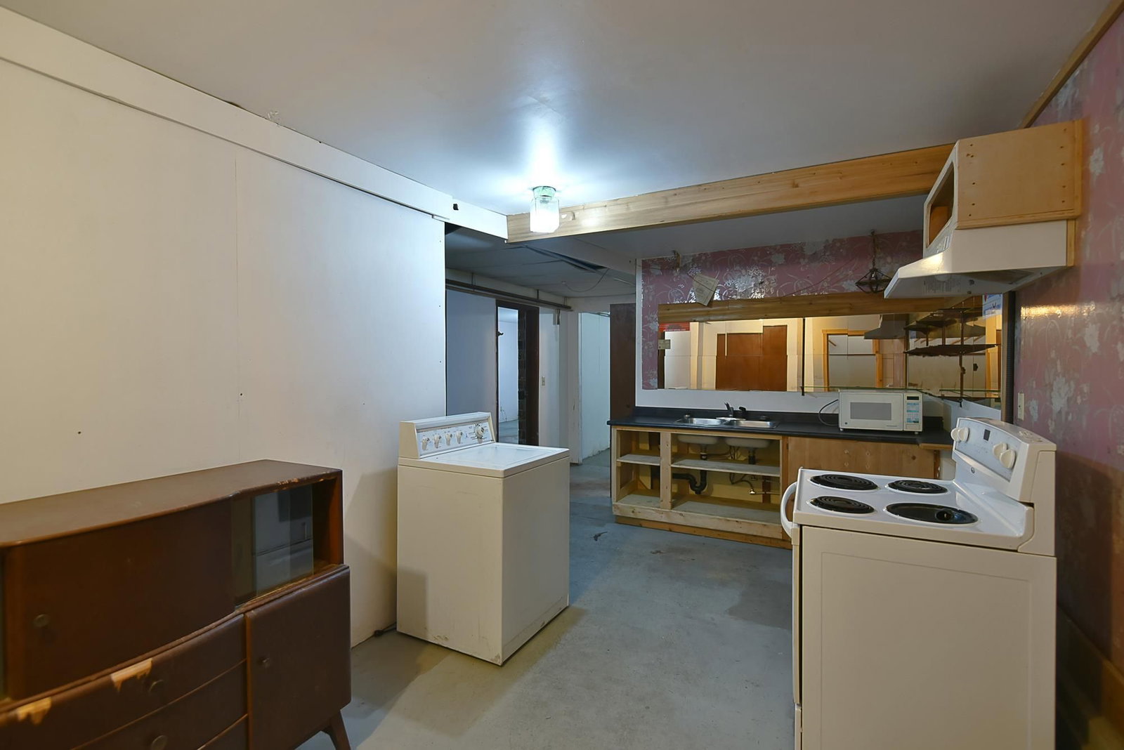 Listing Image 16