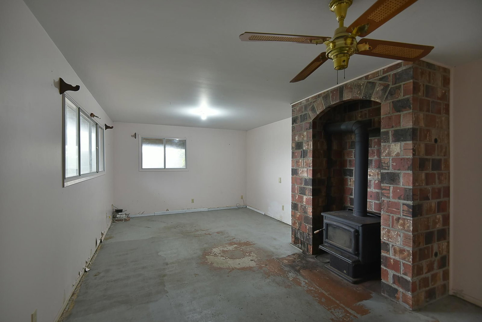 Listing Image 17